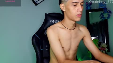 Danny online show from November 2, 1:24 pm