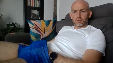 danny81boy online show from June 8, 7:42 am