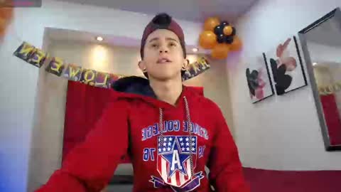 Snapshot of danny__santoro chatting on October 7, 12:57 pm Danny online show from October 7, 12:57 pm