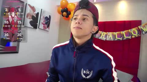 Snapshot of danny__santoro chatting on October 12, 1:10 pm Danny online show from October 12, 1:10 pm