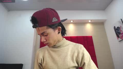 Snapshot of danny__santoro chatting on November 3, 1:01 pm Danny online show from November 3, 1:01 pm