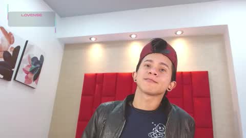 Danny online show from November 18, 1:59 pm