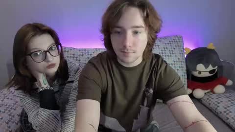 Snapshot of danny_and_ellen chatting on October 26, 5:08 pm danny and ellen online show from October 26, 5:08 pm