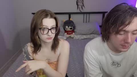 Snapshot of danny_and_ellen chatting on November 20, 5:34 pm danny and ellen online show from November 20, 5:34 pm