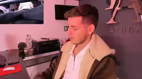 Snapshot of danny_and_lara chatting on September 20, 2:07 pm danny_and_lara online show from September 20, 2:07 pm