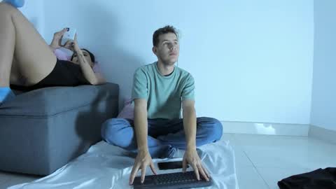 Snapshot of danny_and_lara chatting on October 18, 9:21 am danny_and_lara online show from October 18, 9:21 am