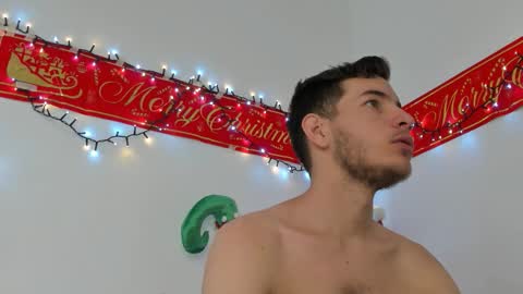 Snapshot of danny_and_lara chatting on November 17, 4:13 pm danny_and_lara online show from November 17, 4:13 pm