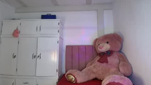 danny_cam1423 online show from February 26, 12:25 pm