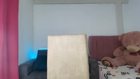 danny_cam1423 online show from June 22, 4:48 pm