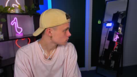 Snapshot of danny_dark1 chatting on March 28, 7:57 pm danny_dark1 online show from March 28, 7:57 pm