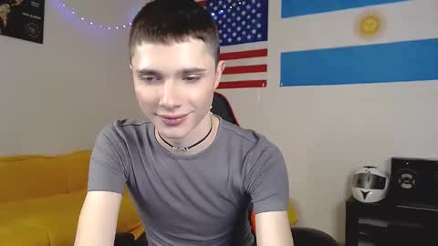 Snapshot of danny_noir chatting on October 16, 1:12 pm Danny online show from October 16, 1:12 pm