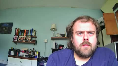 Snapshot of dannyb0y95 chatting on October 18, 12:17 pm Danny online show from October 18, 12:17 pm