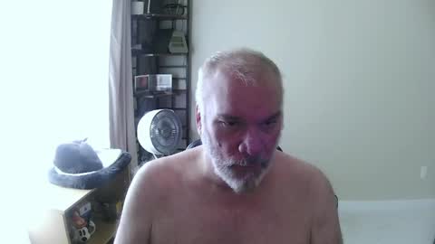 Danny bear online show from May 9, 7:41 pm