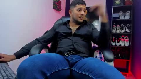 Snapshot of dante_bigboss chatting on March 23, 12:58 am Dante online show from March 23, 12:58 am