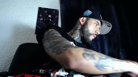 dante_d_angelo_ online show from September 30, 5:01 am