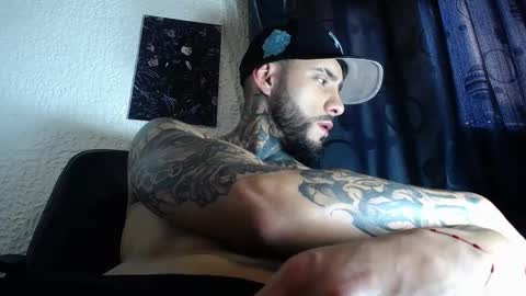 dante_d_angelo_ online show from October 8, 10:18 pm