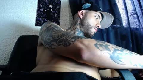 dante_d_angelo_ online show from October 22, 6:51 pm