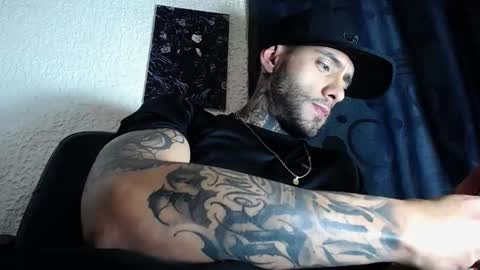 dante_d_angelo_ online show from November 28, 6:49 am