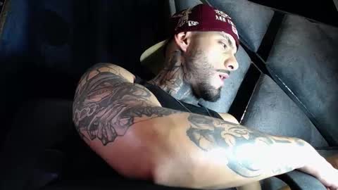 Snapshot of dante_d_angelo_ chatting on February 21, 6:36 am dante_d_angelo_ online show from February 21, 6:36 am