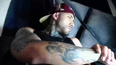 Snapshot of dante_d_angelo_ chatting on March 20, 6:40 am dante_d_angelo_ online show from March 20, 6:40 am