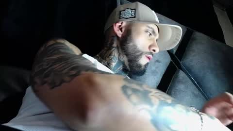 dante_d_angelo_ online show from May 2, 7:24 am