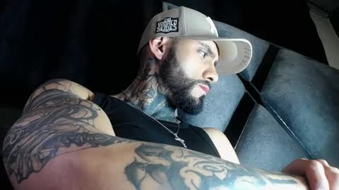 dante_d_angelo_ online show from May 12, 6:43 am