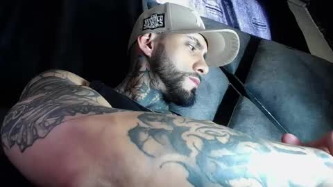 dante_d_angelo_ online show from May 20, 9:21 pm
