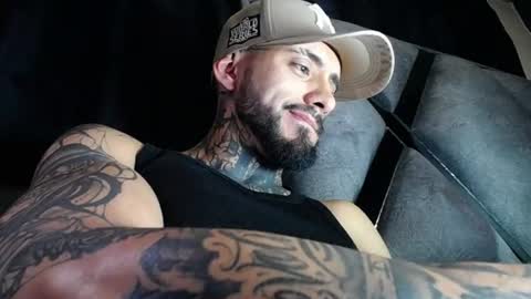 dante_d_angelo_ online show from June 23, 11:03 pm