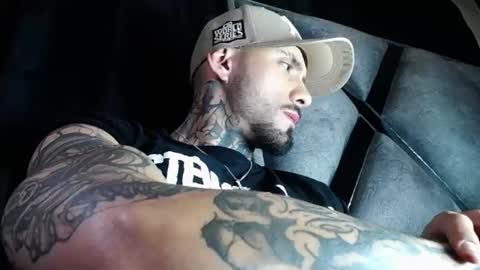 dante_d_angelo_ online show from June 27, 8:08 am