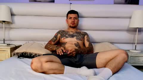 Snapshot of dante_flamee chatting on February 11, 1:16 pm dante_flamee online show from February 11, 1:16 pm