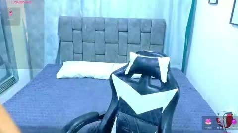 Snapshot of dante_kent chatting on April 18, 7:58 pm DANTE KENT online show from April 18, 7:58 pm