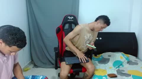 Snapshot of dante_lord chatting on December 20, 4:09 am Dante online show from December 20, 4:09 am