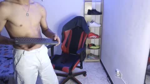 Snapshot of dante_lord chatting on October 26, 5:24 am Dante online show from October 26, 5:24 am