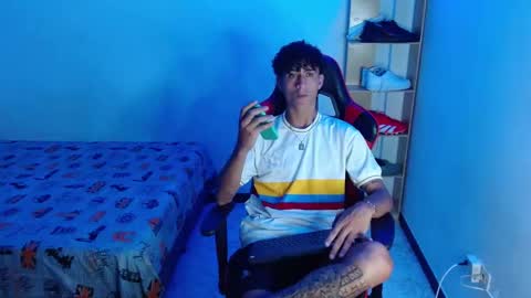 Snapshot of dante_lord chatting on November 19, 2:55 am Dante online show from November 19, 2:55 am