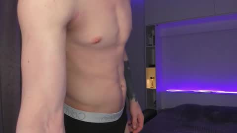 Snapshot of dante_ray chatting on November 29, 4:43 pm Dante and Ray online show from November 29, 4:43 pm