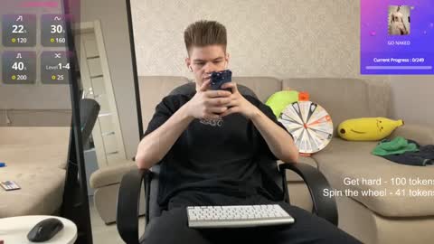 Snapshot of dantebigboi chatting on December 3, 6:04 am Daniel online show from December 3, 6:04 am