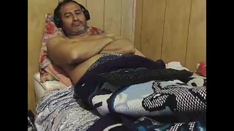 dantehot82 online show from January 4, 1:10 pm