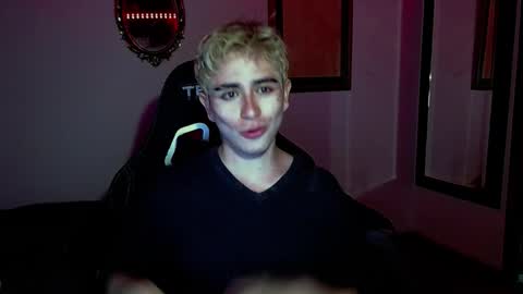 danteobscuro online show from December 2, 11:23 pm