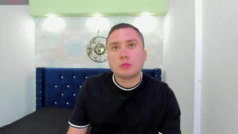 dantevalencia online show from July 27, 12:12 pm