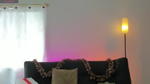 Snapshot of dantewolf_ chatting on December 14, 8:46 pm Jared online show from December 14, 8:46 pm