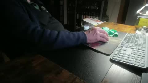 Snapshot of dany59 chatting on May 17, 9:33 pm dany59 online show from May 17, 9:33 pm