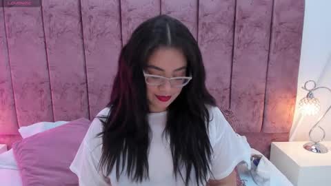 Snapshot of dany_blaze chatting on March 17, 4:28 am Dany 3 online show from March 17, 4:28 am