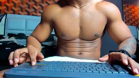 Snapshot of dany_dryy chatting on February 9, 4:46 am Dany online show from February 9, 4:46 am