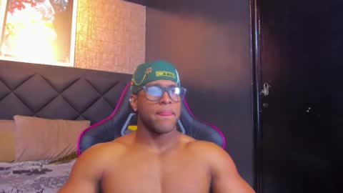 Snapshot of dany_dryy chatting on October 12, 8:19 pm Dany online show from October 12, 8:19 pm