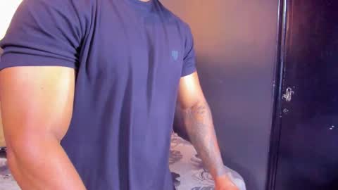 Snapshot of dany_dryy chatting on October 13, 11:27 pm Dany online show from October 13, 11:27 pm