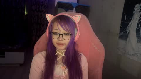 Snapshot of danyelleeyermann chatting on April 3, 2:04 pm danyelleeyermann online show from April 3, 2:04 pm