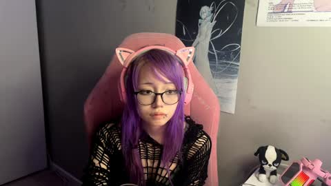 Snapshot of danyelleeyermann chatting on April 4, 3:31 pm danyelleeyermann online show from April 4, 3:31 pm