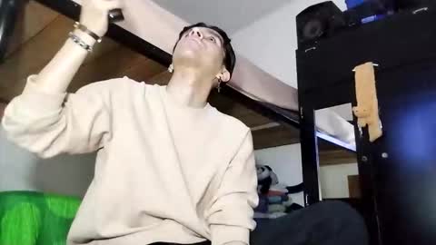 Daniel online show from February 25, 9:13 pm