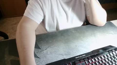 Snapshot of danysanchez1981 chatting on November 28, 10:51 am danysanchez1981 online show from November 28, 10:51 am