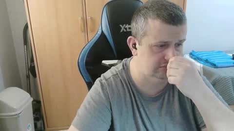 danysanchez1981 online show from March 17, 11:35 am